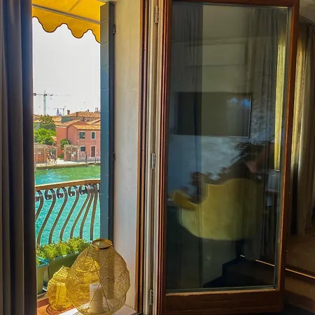 - Venezia (adults Only)
