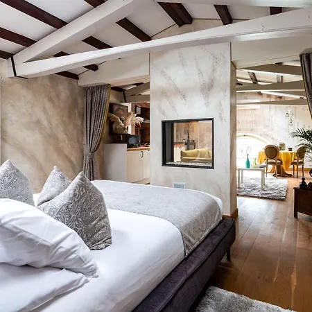 - Boutique Adults Only *